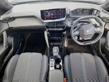 Used Peugeot 2008 2024 for sale - 76404083: Photo