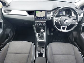 Used Renault Captur 2020 for sale - 76129681: Photo 2