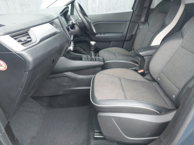 Used Renault Captur 2020 for sale - 76129681: Photo 5