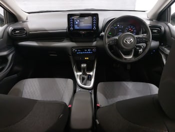 Used Toyota Yaris 2023 for sale - 77514280: Photo