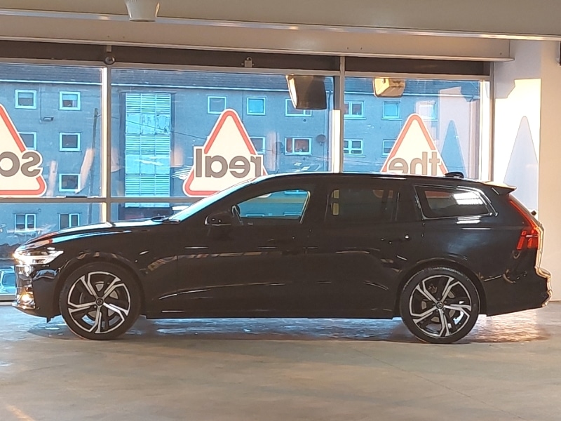 Used Volvo V60 2025 for sale - 77923555: Photo 4