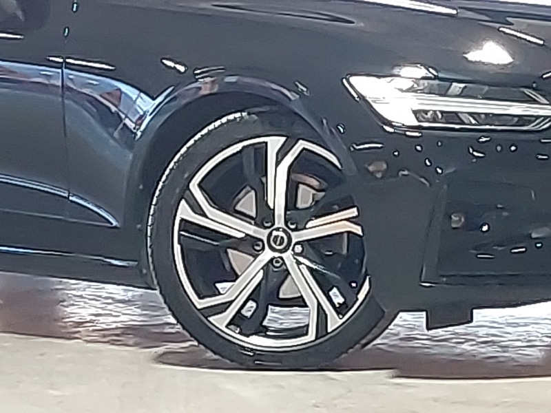 Used Volvo V60 2025 for sale - 77923555: Photo 9