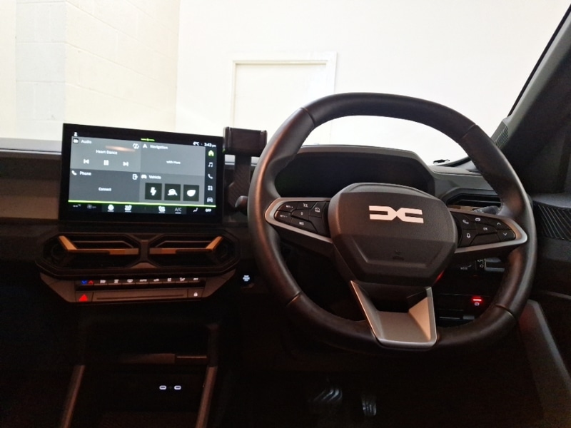 Used Dacia Duster 2025 for sale - 77281638: Photo 2