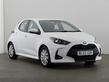 Used Toyota Yaris 2023 for sale - 77992174: Photo