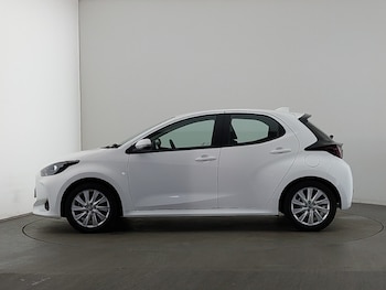 Used Toyota Yaris 2023 for sale - 77992174: Photo