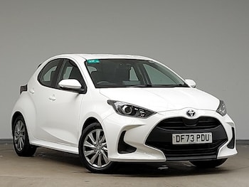 Used Toyota Yaris 2024 for sale - 78912303: Photo