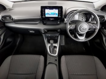 Used Toyota Yaris 2024 for sale - 78912303: Photo
