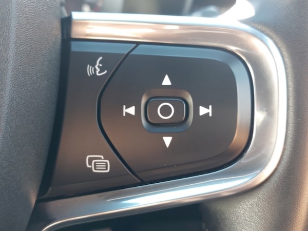 Used Volvo XC40 2021 for sale - 76269335: Photo 12