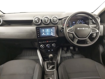 Used Dacia Duster 2023 for sale - 77889830: Photo