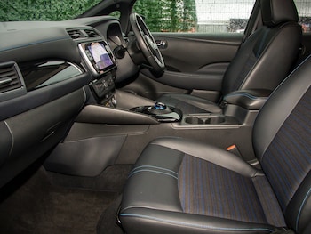 Used Nissan Leaf 2022 for sale - 77439104: Photo