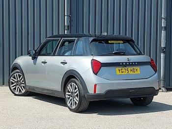 Used MINI Cooper 2025 for sale - 79685593: Photo