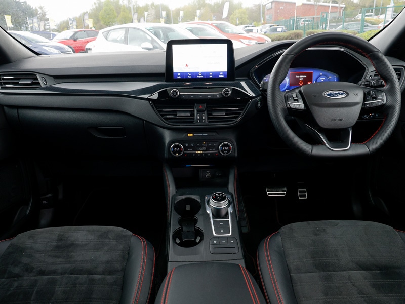 Used Ford Kuga 2023 for sale - 78203645: Photo 2