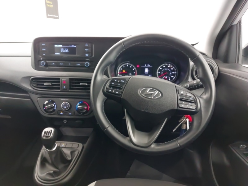 Used Hyundai i10 2023 for sale - 76160085: Photo 7