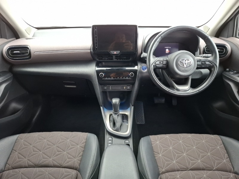 Used Toyota Yaris Cross 2022 for sale - 76726670: Photo 2