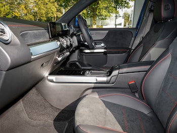 Used Mercedes-Benz EQB 2025 for sale - 76129649: Photo 2