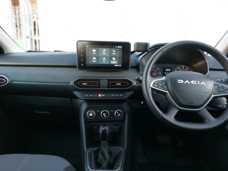 Used Dacia Sandero Stepway 2024 for sale - 76695269: Photo 2