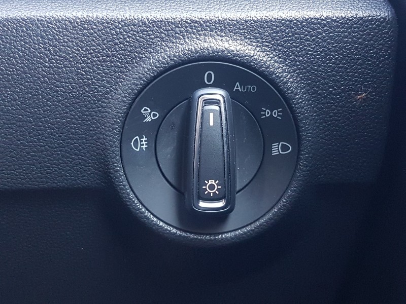 Used Volkswagen T-Roc 2024 for sale - 76506289: Photo 11