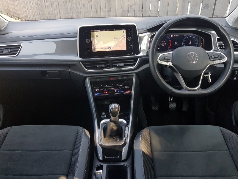 Used Volkswagen T-Roc 2024 for sale - 76506289: Photo 2