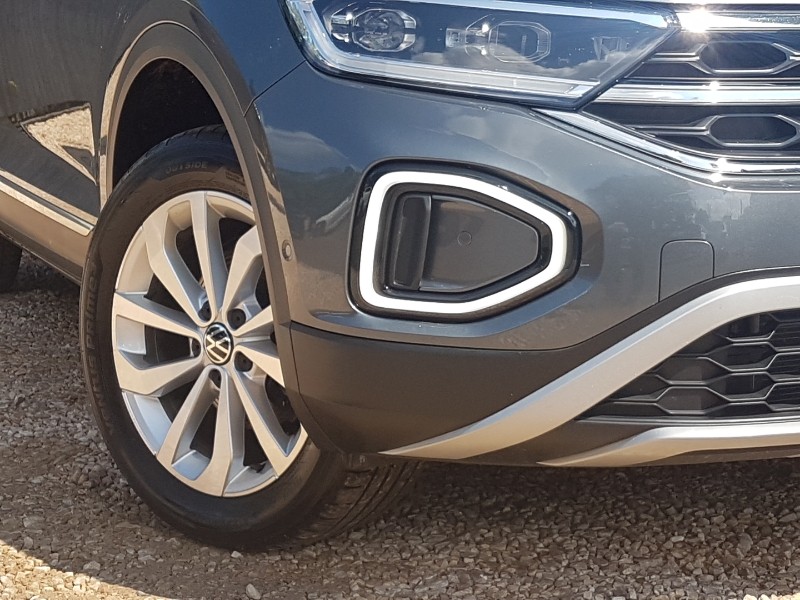 Used Volkswagen T-Roc 2024 for sale - 76506289: Photo 9