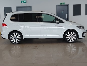 Used Volkswagen Touran 2022 for sale - 79585645: Photo