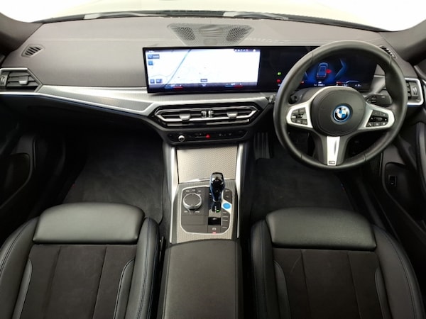 Used BMW i4 2022 for sale - 76293874: Photo 2