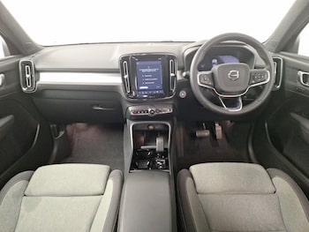 Used Volvo XC40 2023 for sale - 78225685: Photo