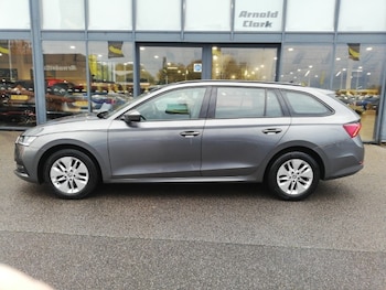 Used Skoda Octavia 2022 for sale - 76479412: Photo