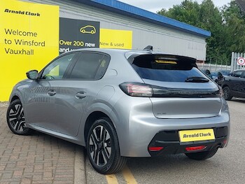 Used Peugeot 208 2025 for sale - 78933261: Photo