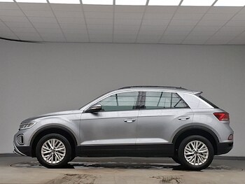 Used Volkswagen T-Roc 2024 for sale - 78861472: Photo