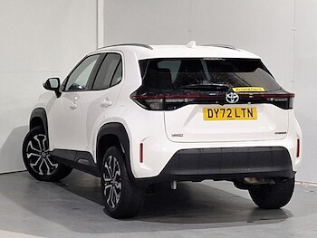 Used Toyota Yaris Cross 2022 for sale - 77424031: Photo