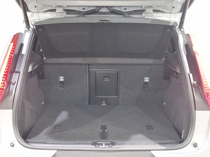 Used Volvo XC40 2024 for sale - 76833125: Photo 8