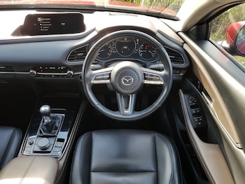 Used Mazda CX-30 2023 for sale - 76237866: Photo 2