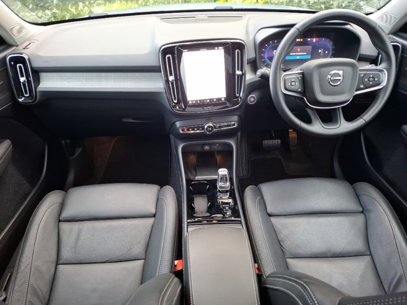 Used Volvo XC40 2024 for sale - 77955191: Photo 2