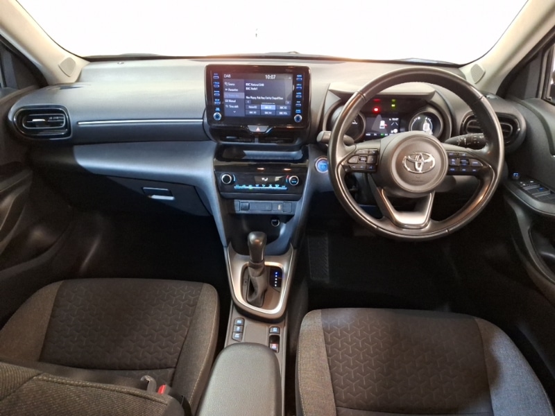 Used Toyota Yaris Cross 2023 for sale - 77549146: Photo 2