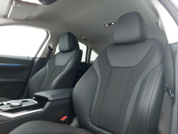 Used BMW i4 2024 for sale - 76282512: Photo 12