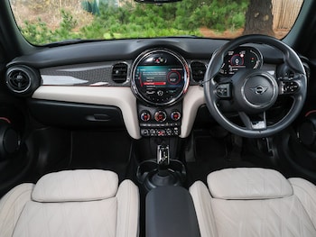 Used MINI Hatch 2023 for sale - 77053848: Photo