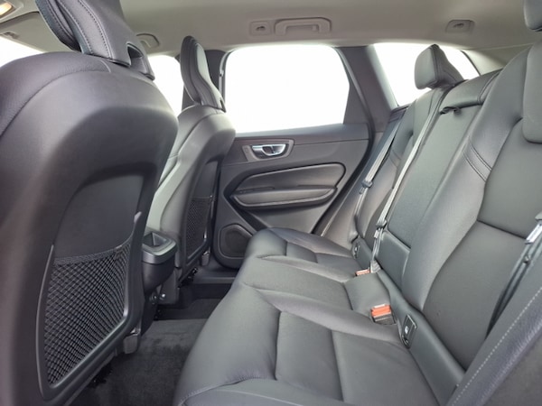 Used Volvo XC60 2022 for sale - 76288936: Photo 6