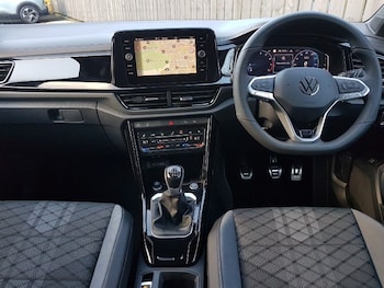 Used Volkswagen T-Roc 2025 for sale - 77229007: Photo