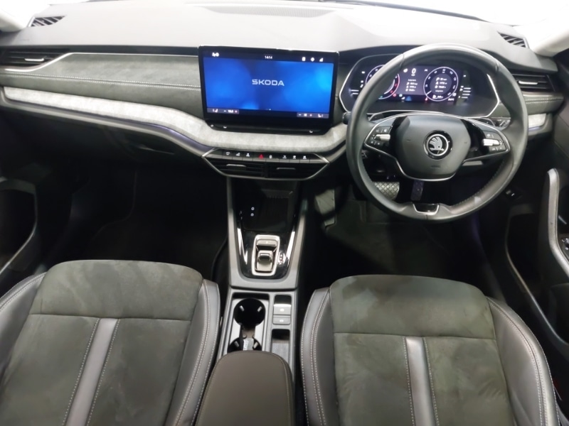 Used Skoda Octavia 2024 for sale - 78062389: Photo 2