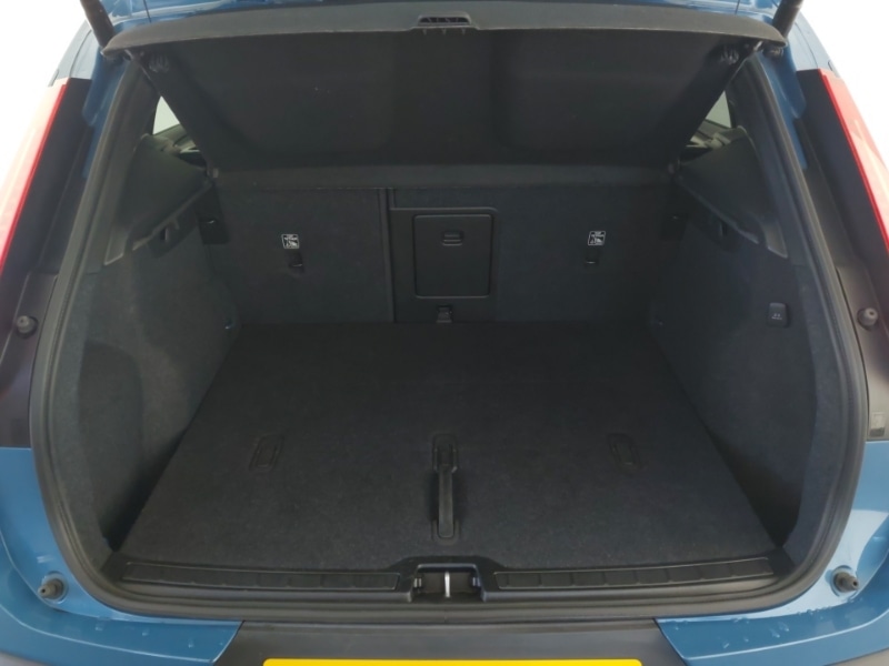 Used Volvo XC40 2024 for sale - 77955584: Photo 8