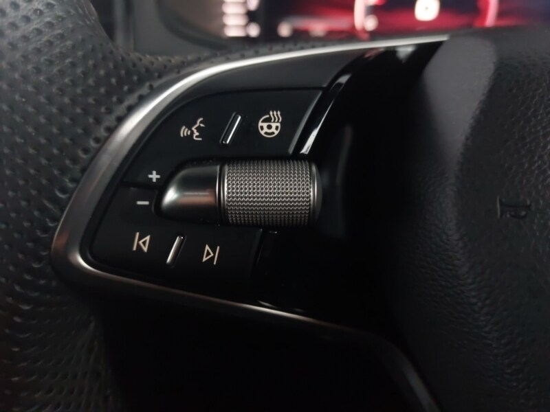 Used Skoda Karoq 2024 for sale - 77544706: Photo 10