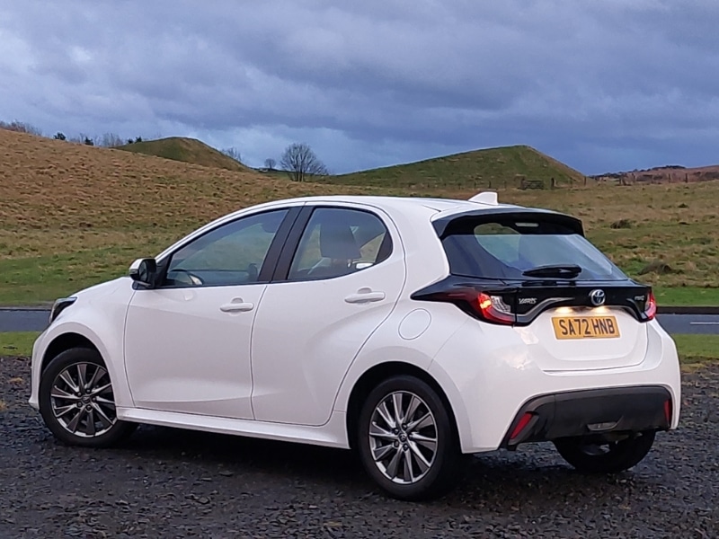 Used Toyota Yaris 2022 for sale - 77299185: Photo 3