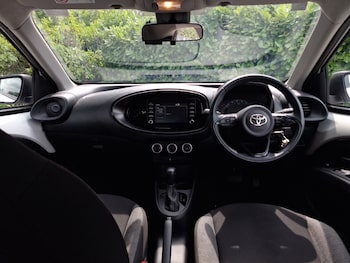 Used Toyota Aygo X 2023 for sale - 79290948: Photo
