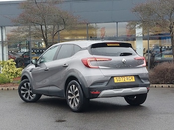 Used Renault Captur 2022 for sale - 77285291: Photo