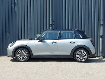 Used MINI Cooper 2025 for sale - 79406251: Photo