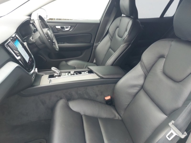 Used Volvo V60 2021 for sale - 77924178: Photo 5