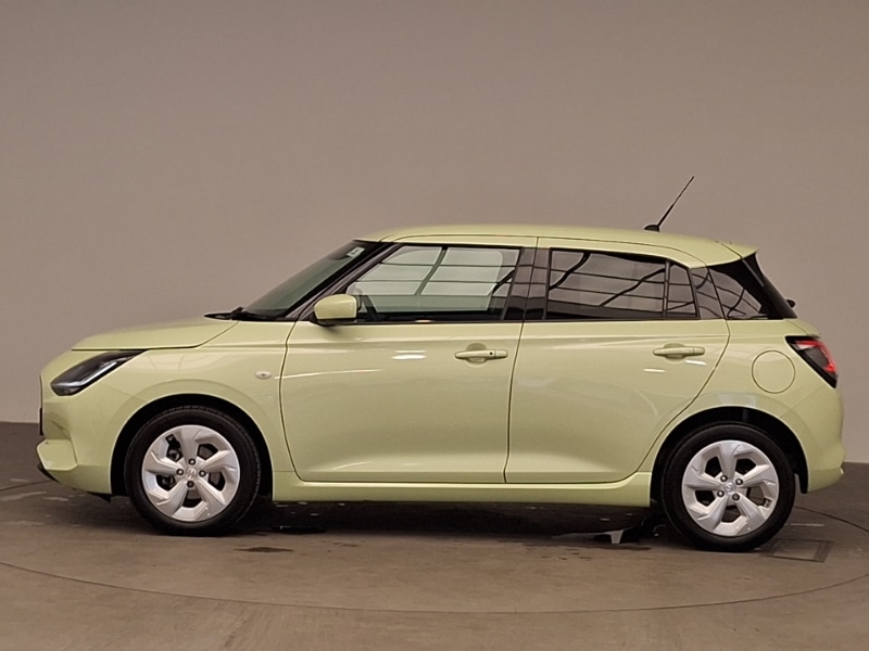 Used Suzuki Swift 2024 for sale - 76907545: Photo 4