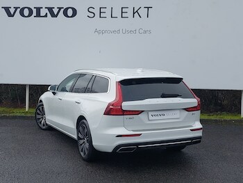 Used Volvo V60 2021 for sale - 77874911: Photo