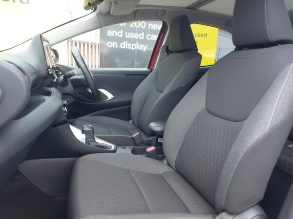 Used Toyota Yaris 2022 for sale - 76220939: Photo 5