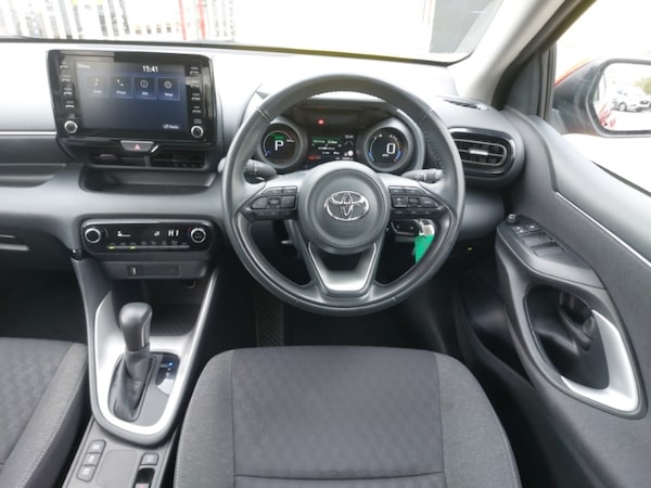 Used Toyota Yaris 2022 for sale - 76220939: Photo 7